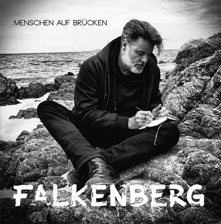 Menschen auf Brücken